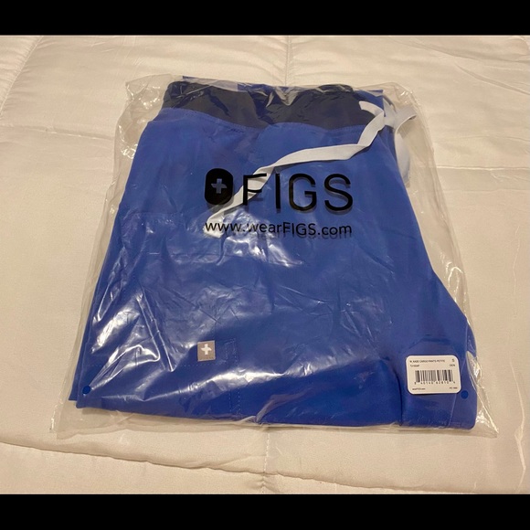 NEW Women’s 3 piece Denim Figs set! - Picture 3 of 6